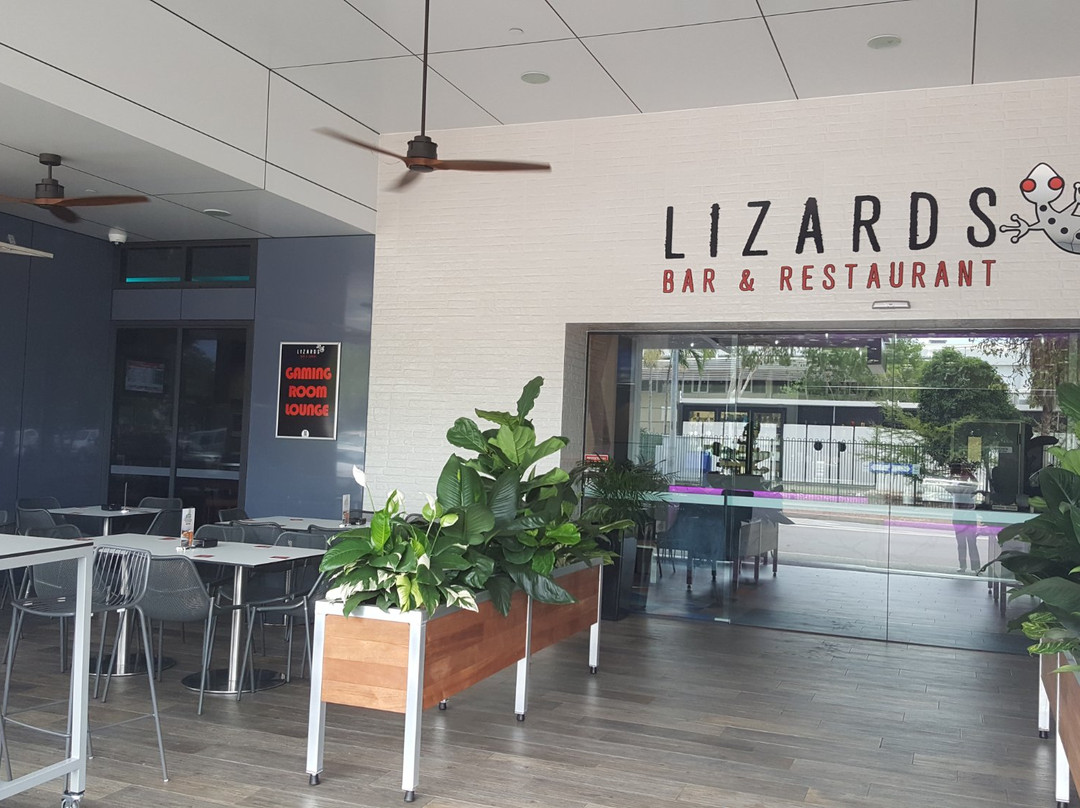 Lizards Bar & Restaurant