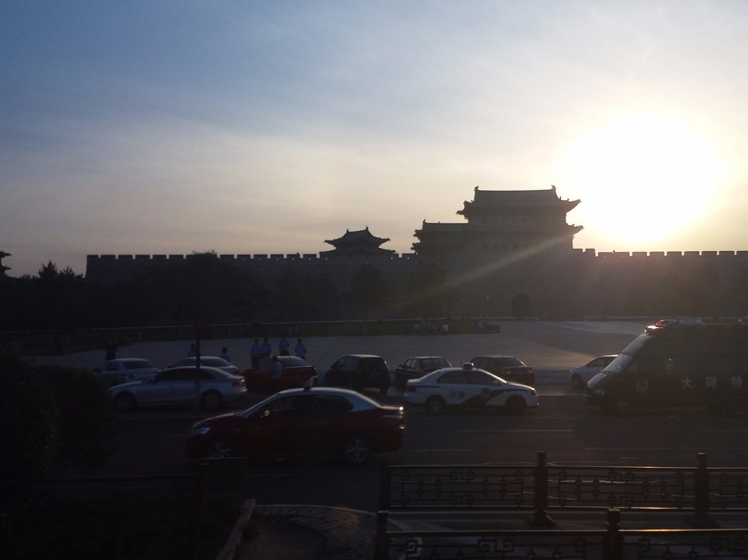 国宾大酒店主图