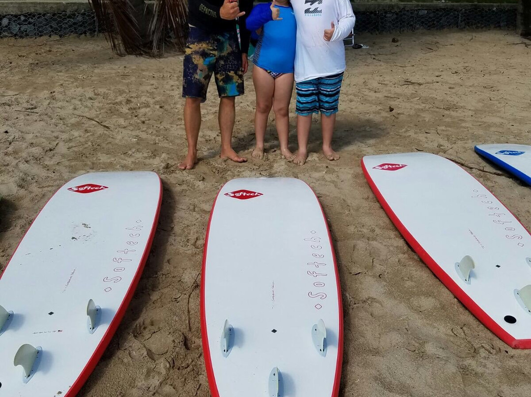 Bursian Surf School-Isla Verde必去景点