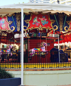 Rotary Carousel Broadbeach景点门票图片