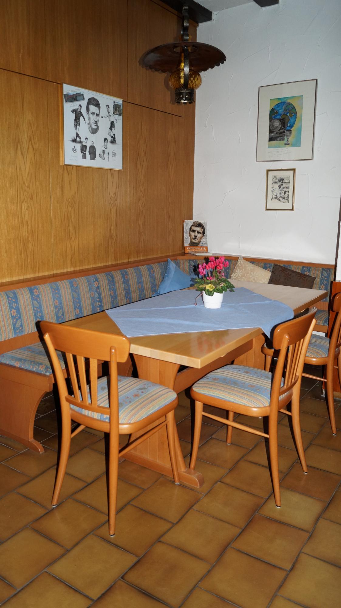 Leininger Hof-餐饮