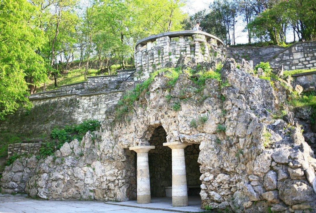 Cavern of Diana景点图片