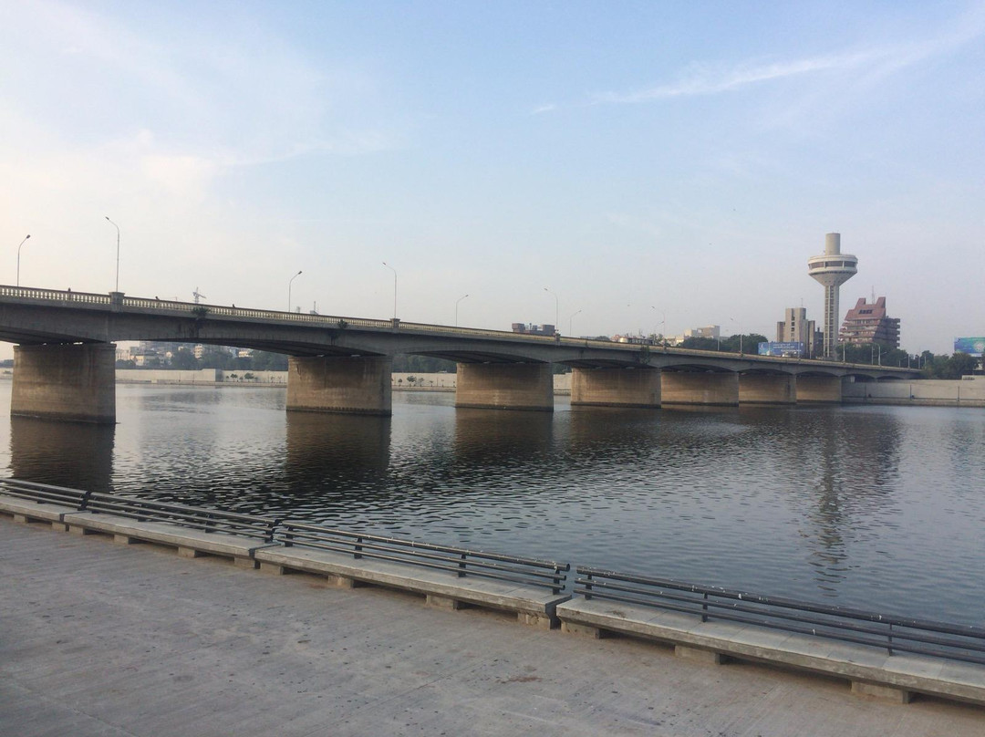 Nehru Bridge景点图片