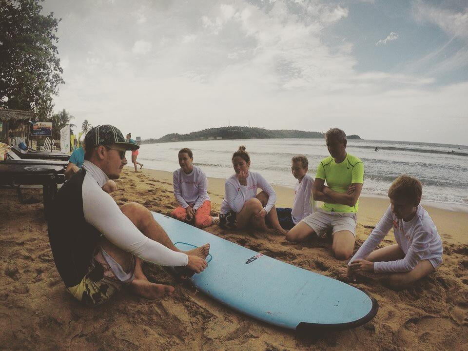 Surf Lanka Me Camp-希克杜沃必去景点