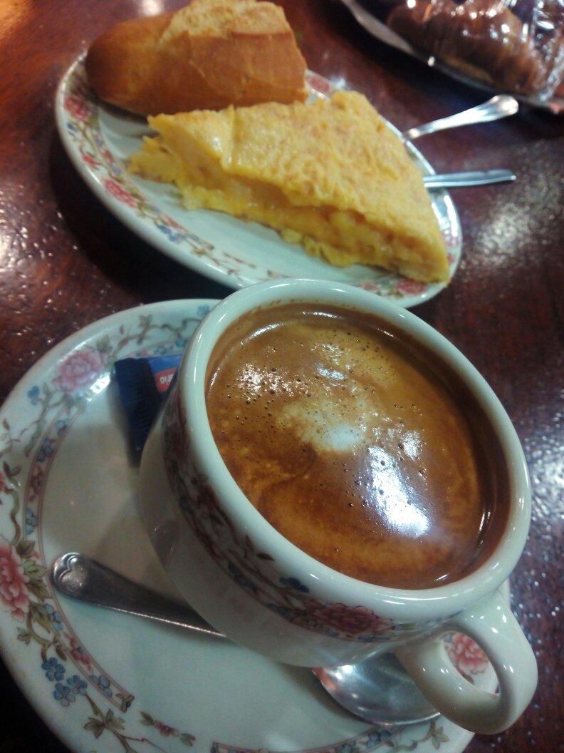 Hostal Montecarlo-餐饮