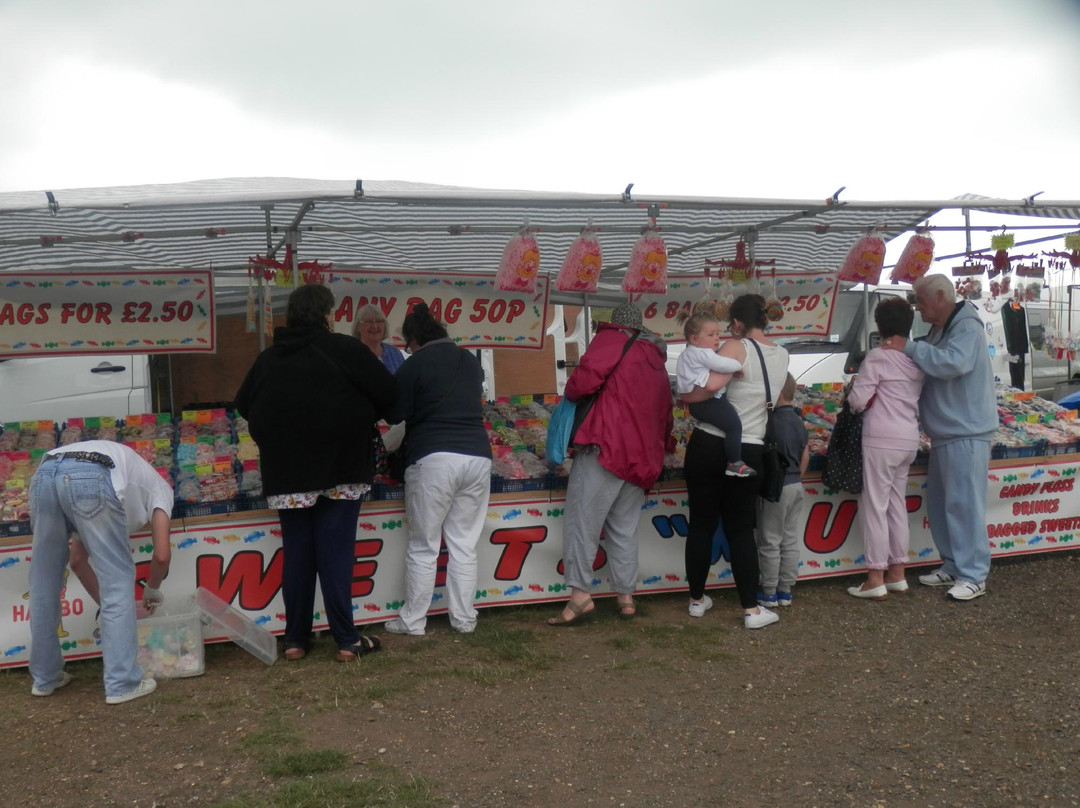 St. Osyth Beach Sunday Market景点图片