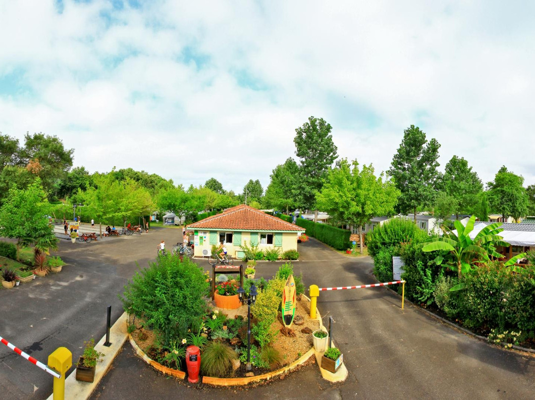 Camping Les Acacias