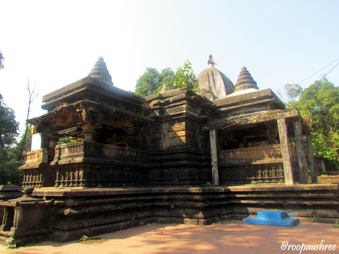 Karneshwar Temple景点图片