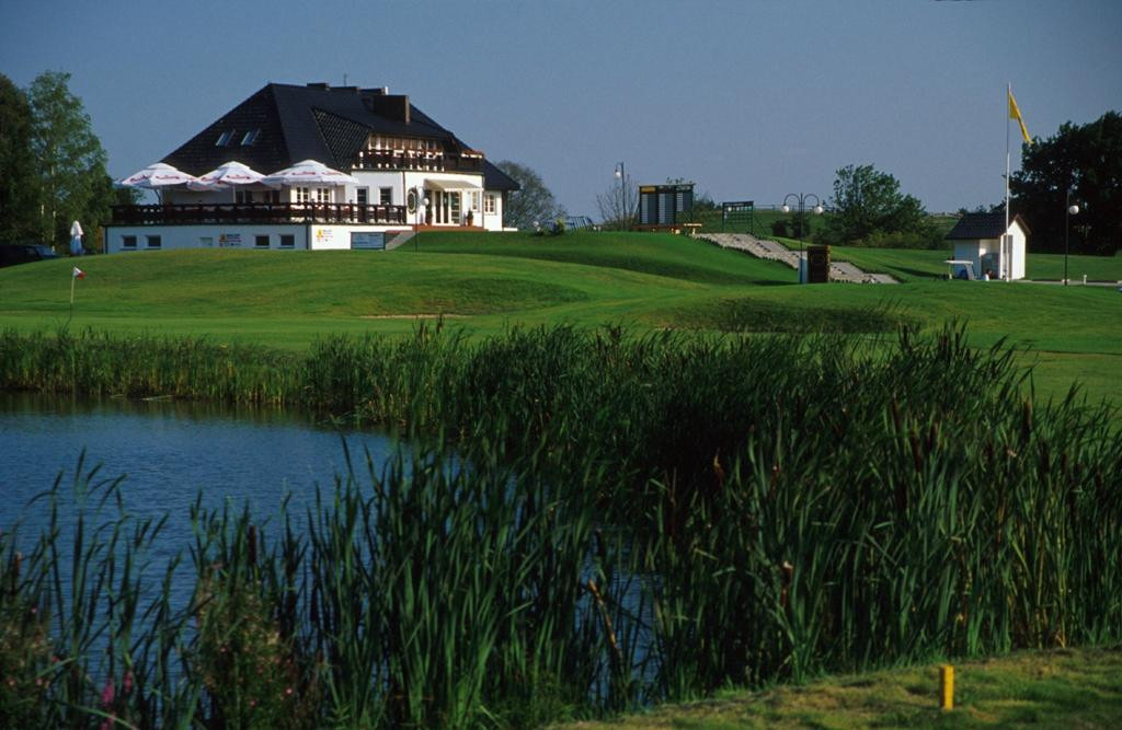 Binowo Park Golf Club景点图片