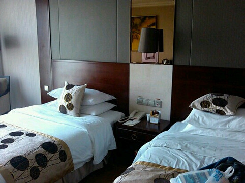 石景山海航大酒店主图