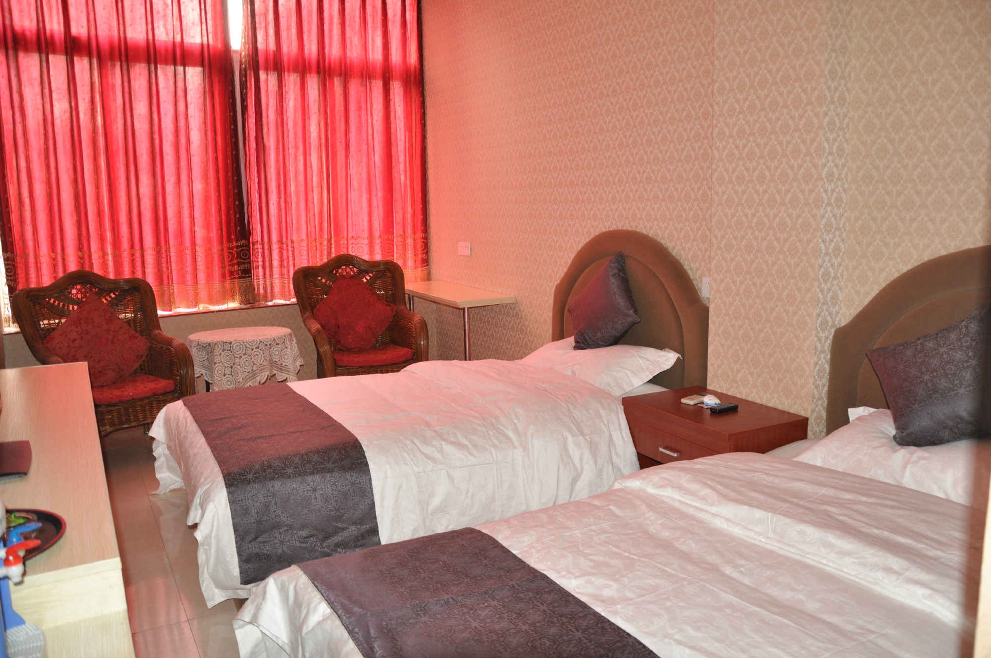 常居屋家园酒店-客卧