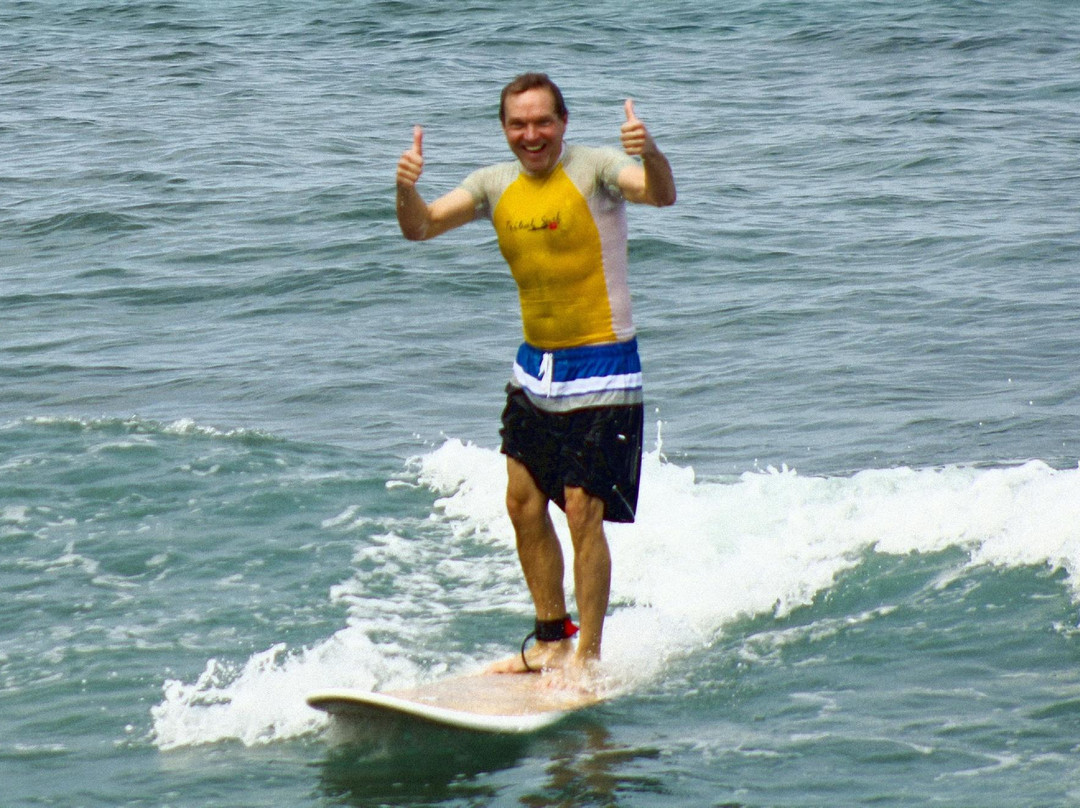 Rincon Surf School-吕康必去景点