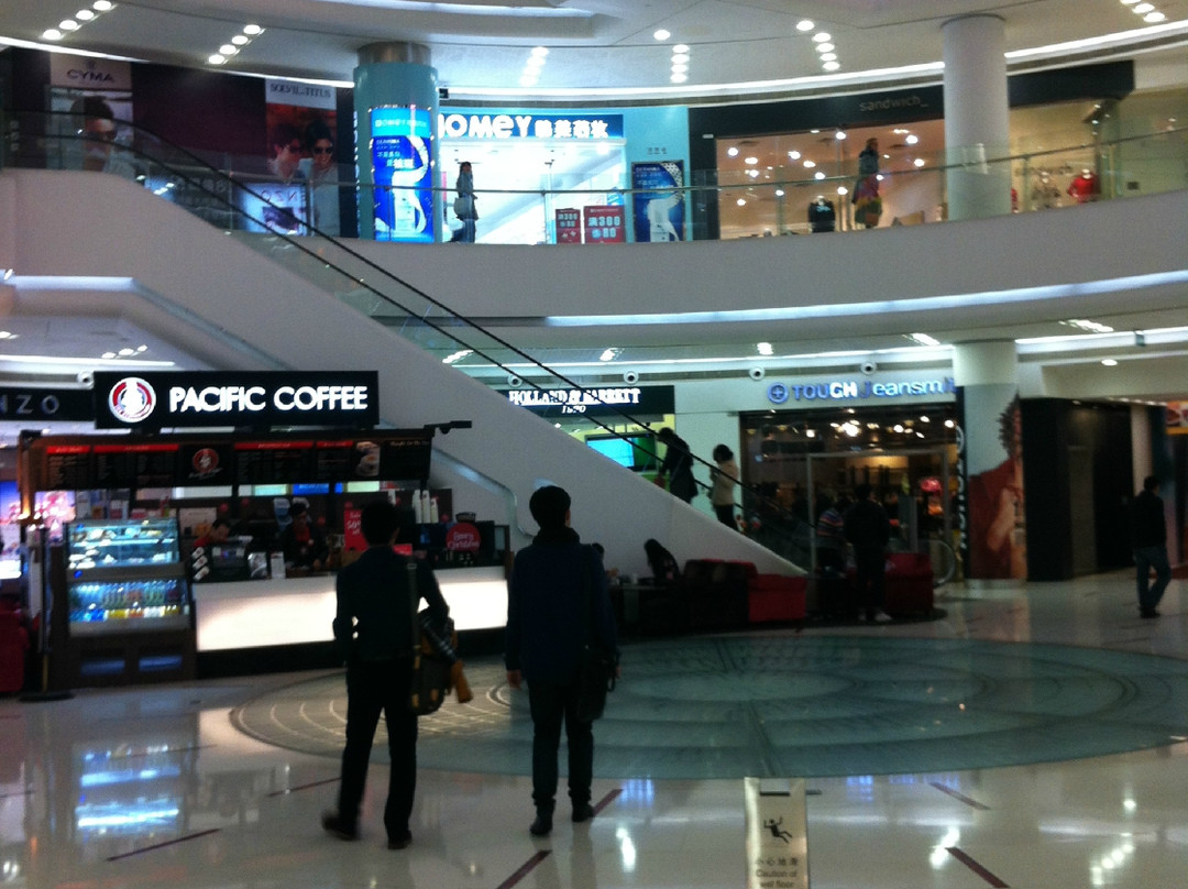 宏伊国际广场-上海市必去景点