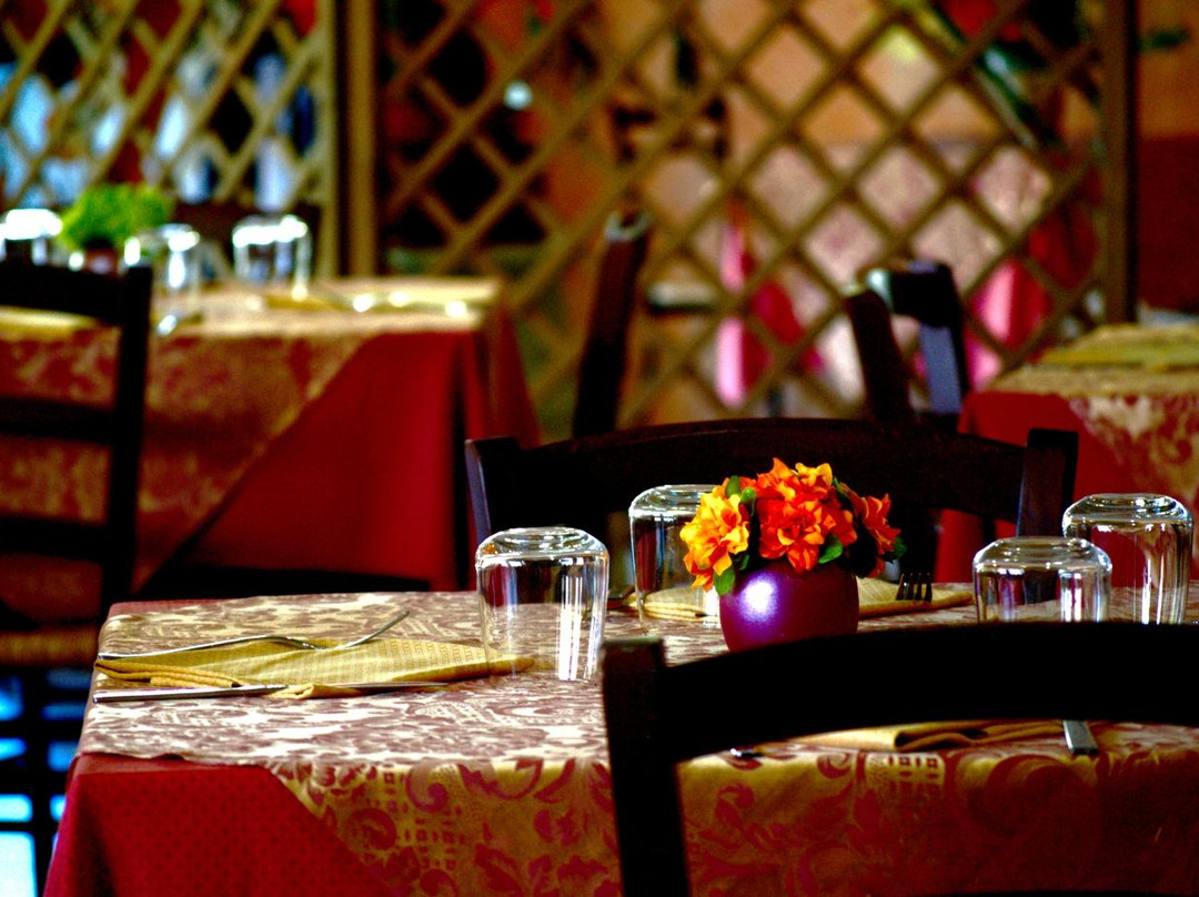 Sennori餐馆和美食-Girasole