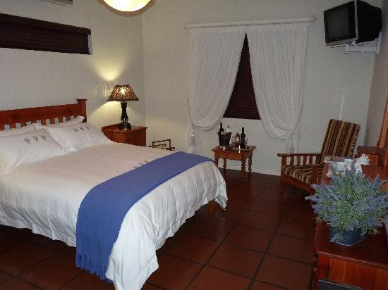 Villiersdorp酒店住宿-Akkerdal Guest House