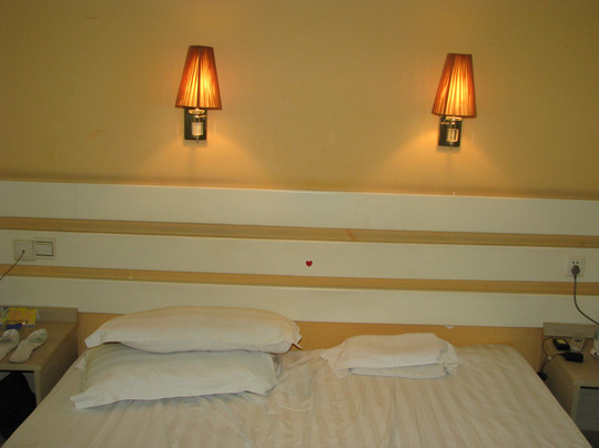 星期八假日酒店主图