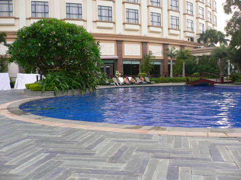 樟木头三正半山酒店主图