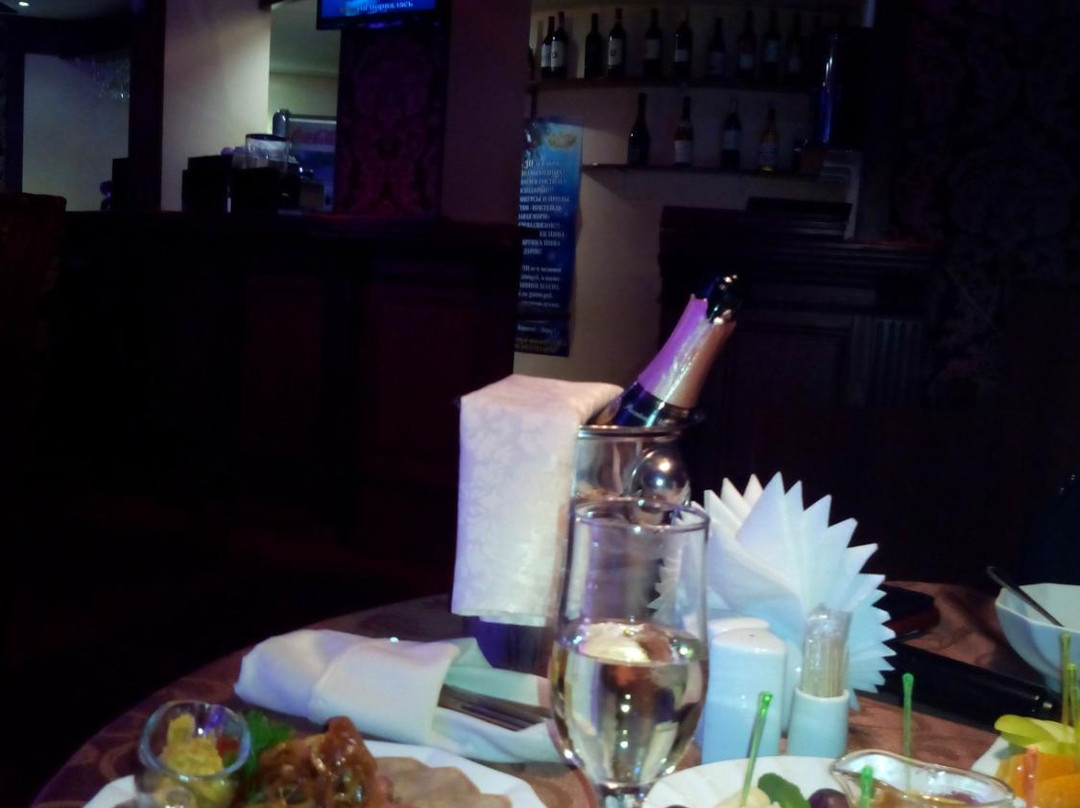 Kolyvan餐馆和美食-Gostinyy Dvor