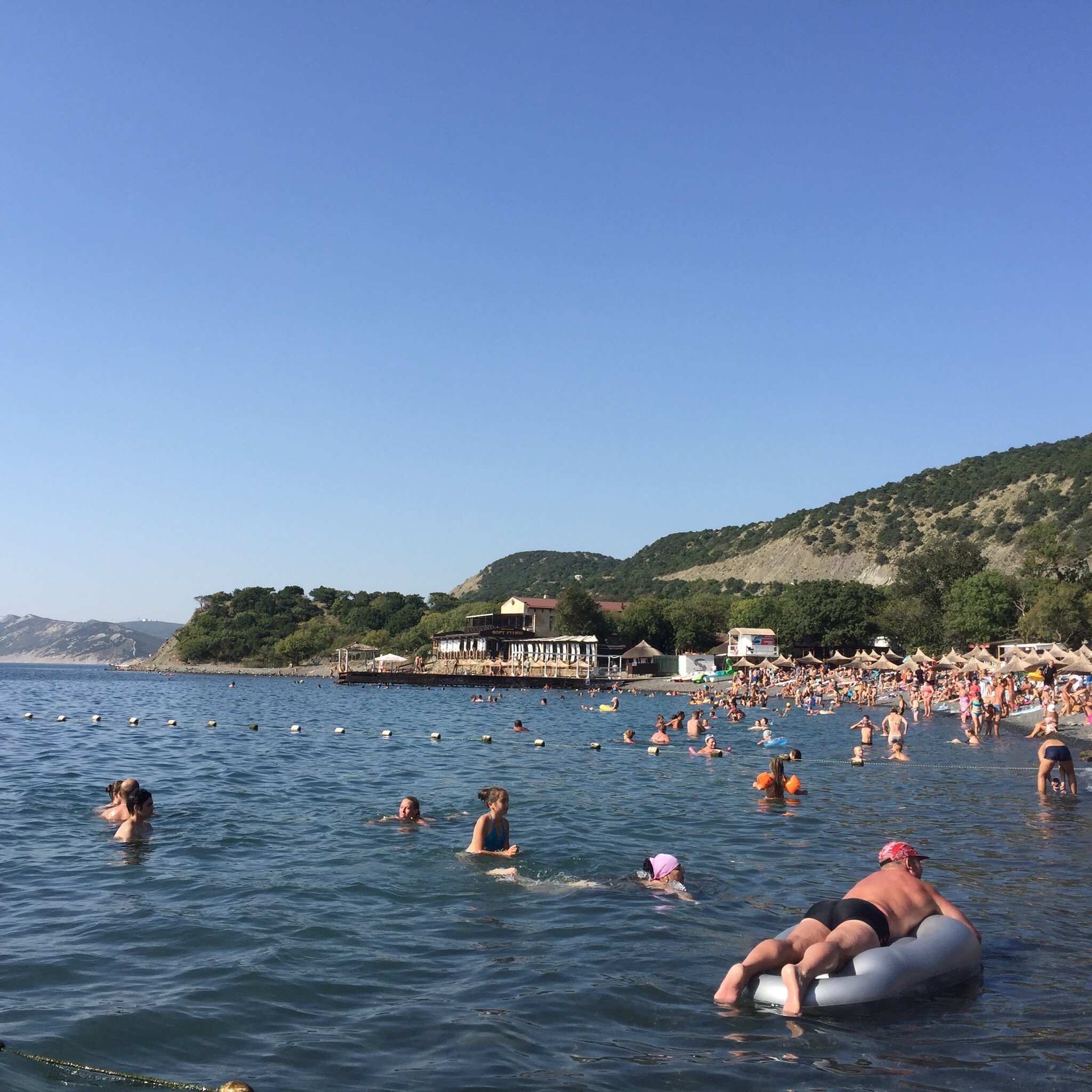 Democratia Hotel-泳池