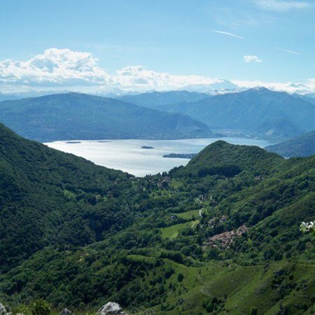 Da Laveno a Monte Nudo景点图片