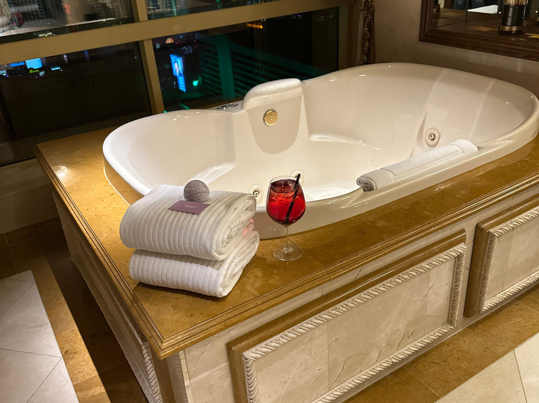 MGM格兰德天空公寓主图