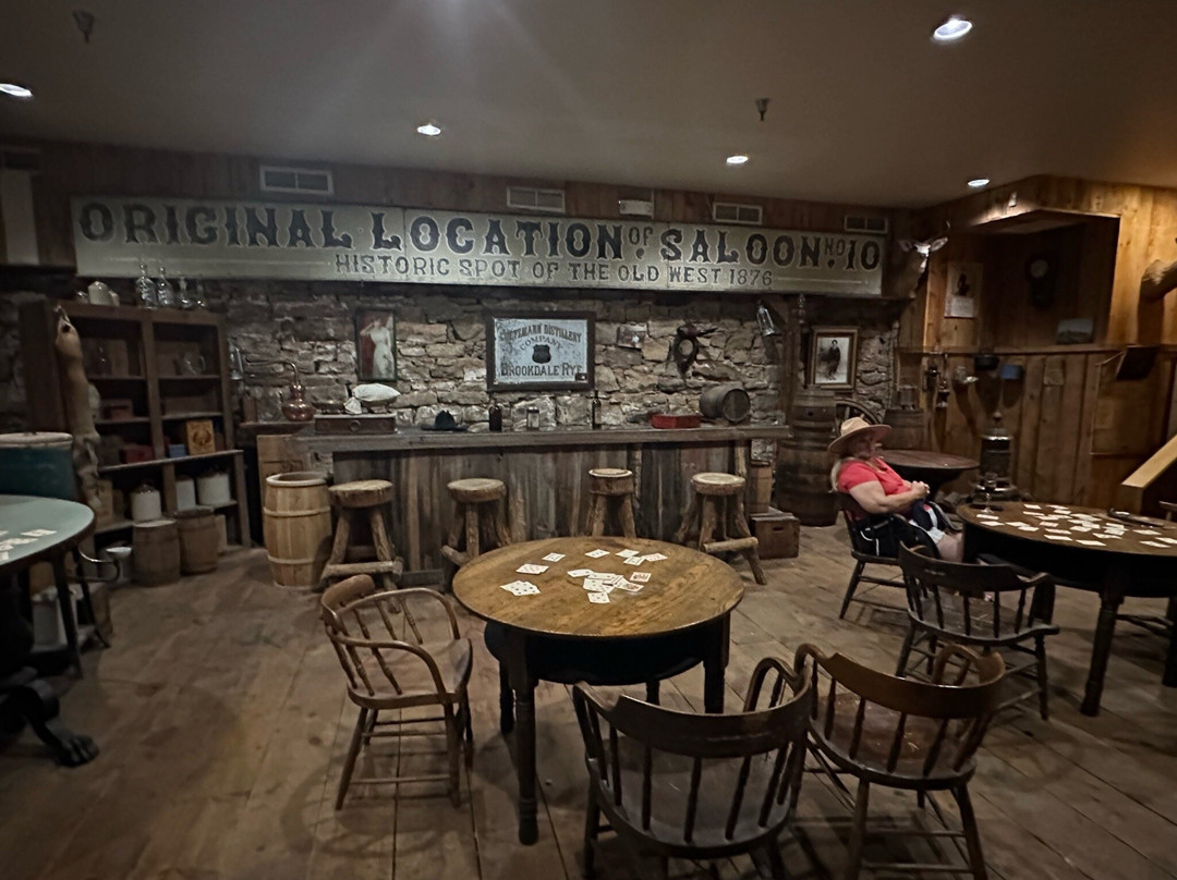 Wild Bill's Trading Post on Main St.-戴德伍德必去景点