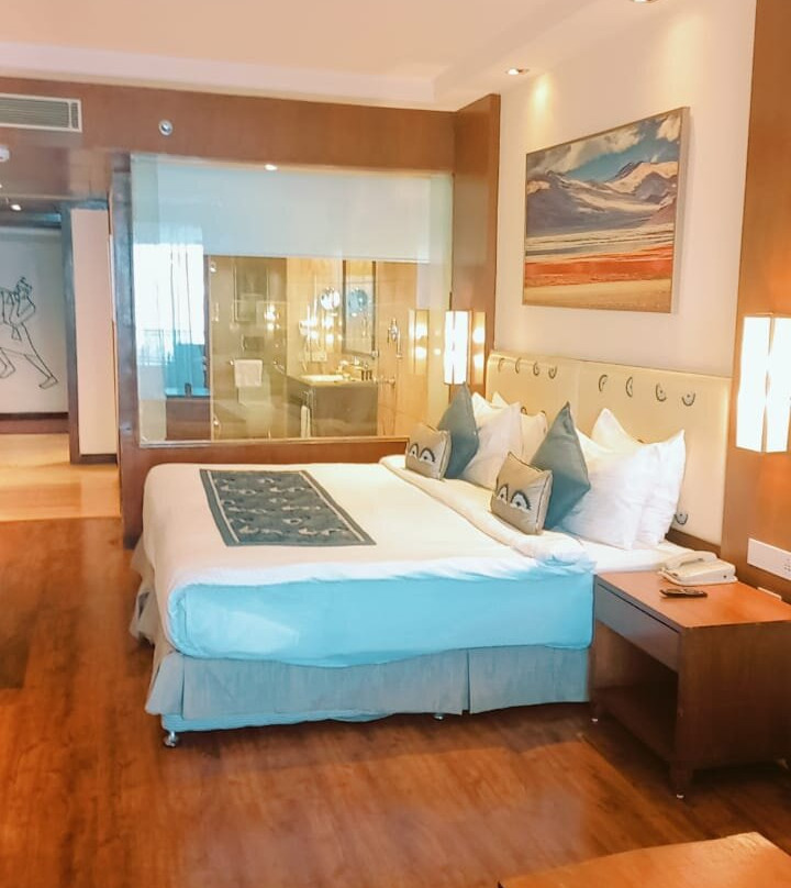 The Mōcana Himalayas, Shimla主图