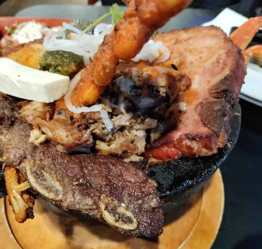 Los Grandes Restaurant