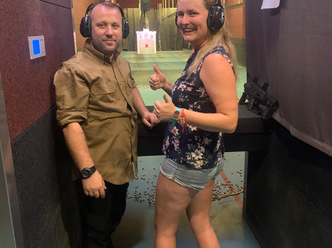 Poligoni Rogat Security-地拉那必去景点