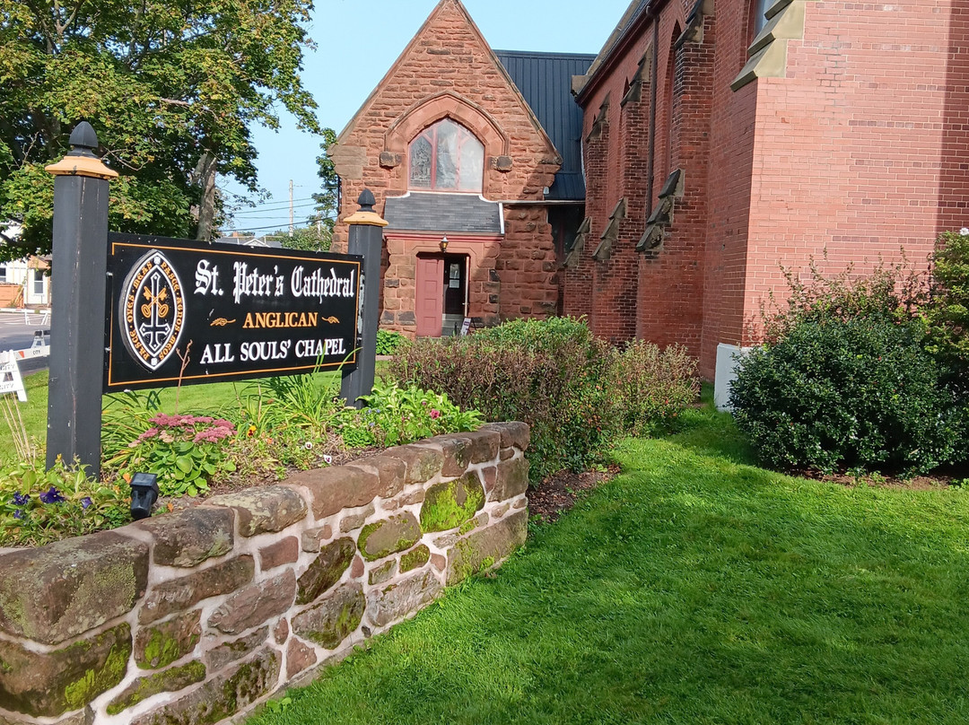 St. Peter's Anglican Cathedral-夏洛特镇必去景点