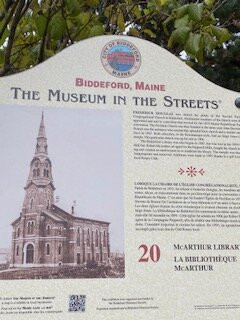 McArthur Library-比迪福德必去景点