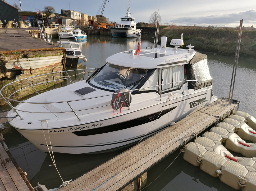 Queenborough Harbour景点图片