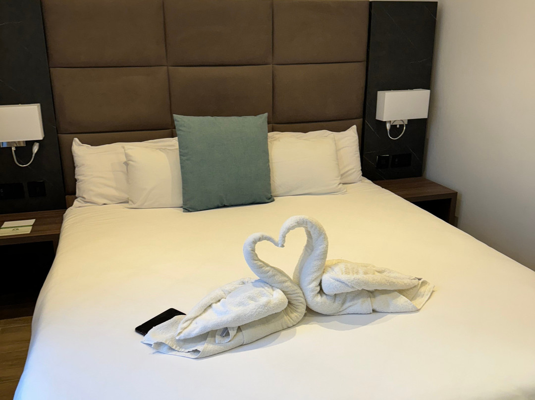 Pebbles Resort主图