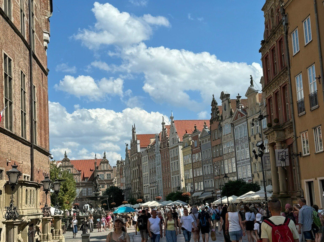 Długi Targ Square景点图片