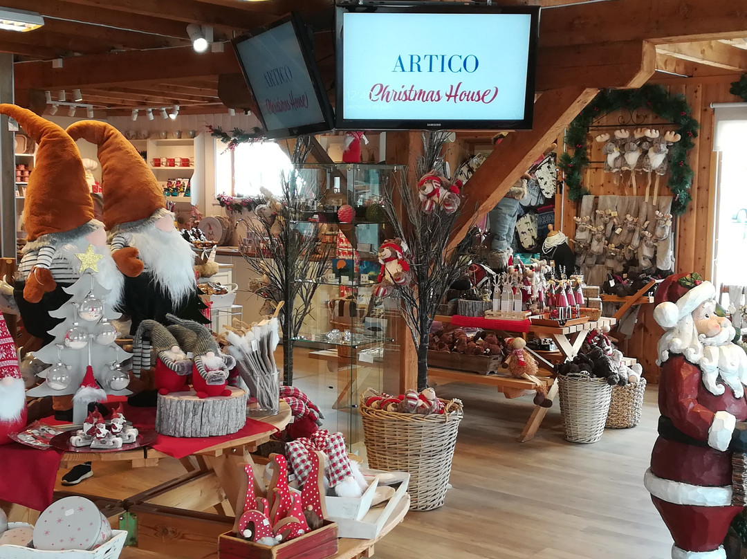 Artico Christmas House-霍宁斯沃格必去景点