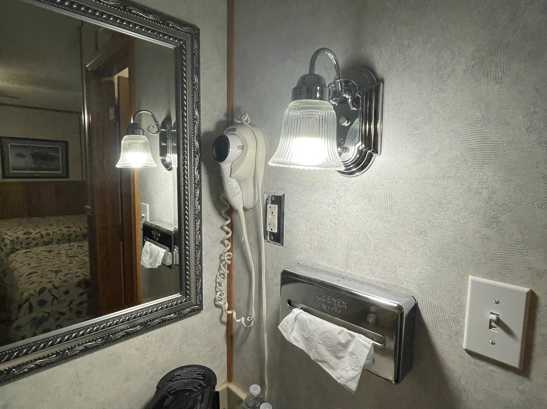 Starlite Motel主图