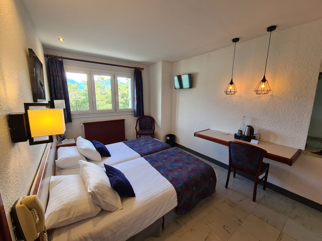 Logis Hôtel Eden Lac主图