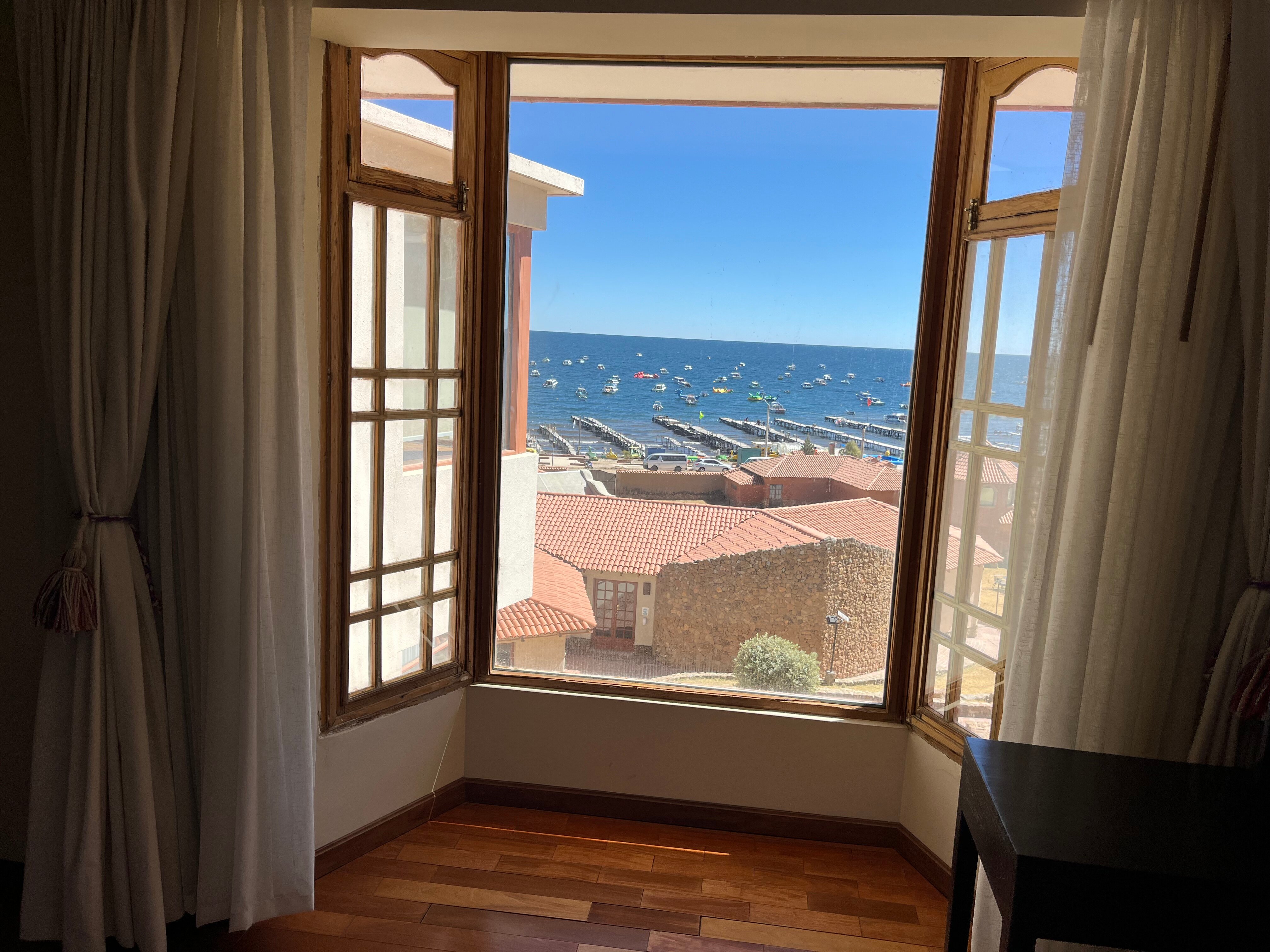 罗萨里奥拉戈提提卡卡酒店-酒店景观