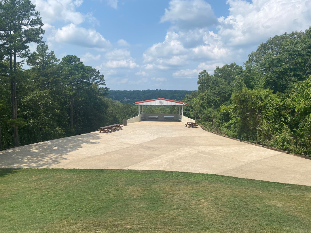 Christ of the Ozarks-尤里卡斯普林斯必去景点