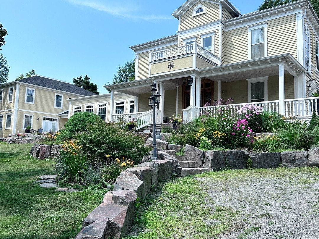 The Clockmakers Inn主图