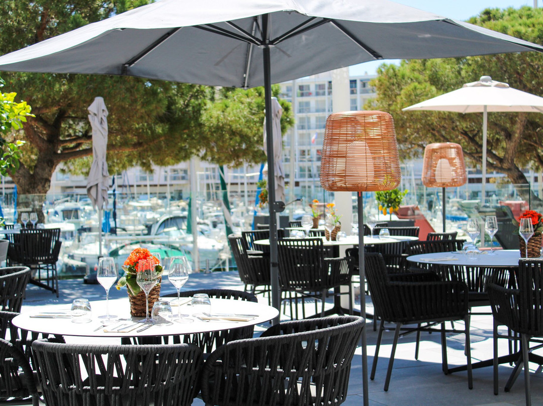 海王星因特尔酒店主图