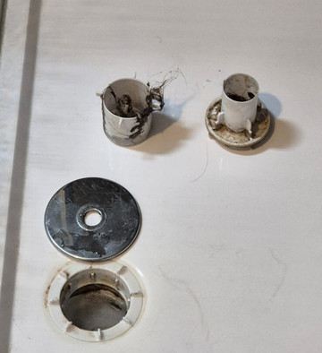 黄金特劳贝酒店主图