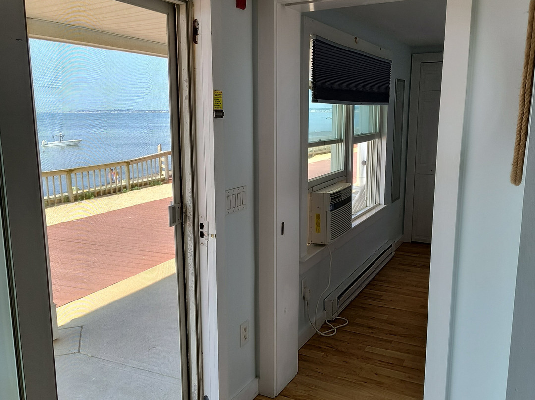 Crow's Nest Resort主图