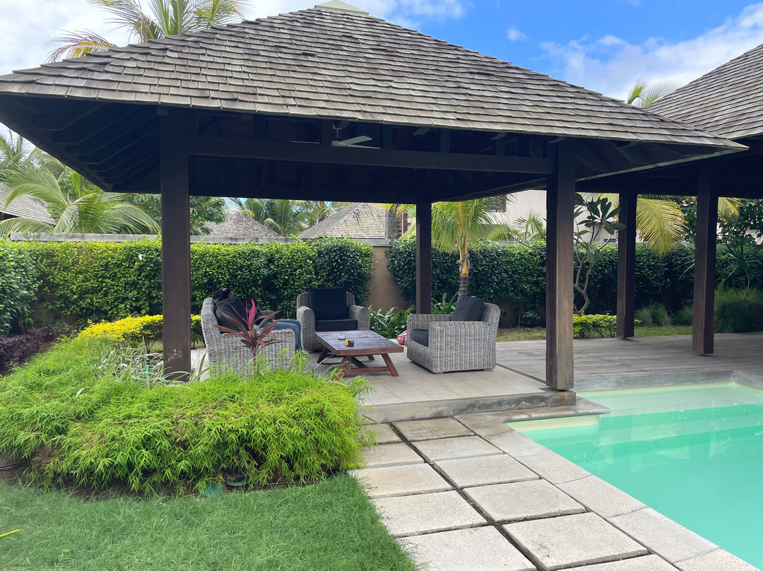 Mythic Suites & Villas