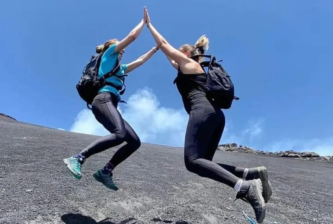 Etna Volcano Hiking Guide景点图片