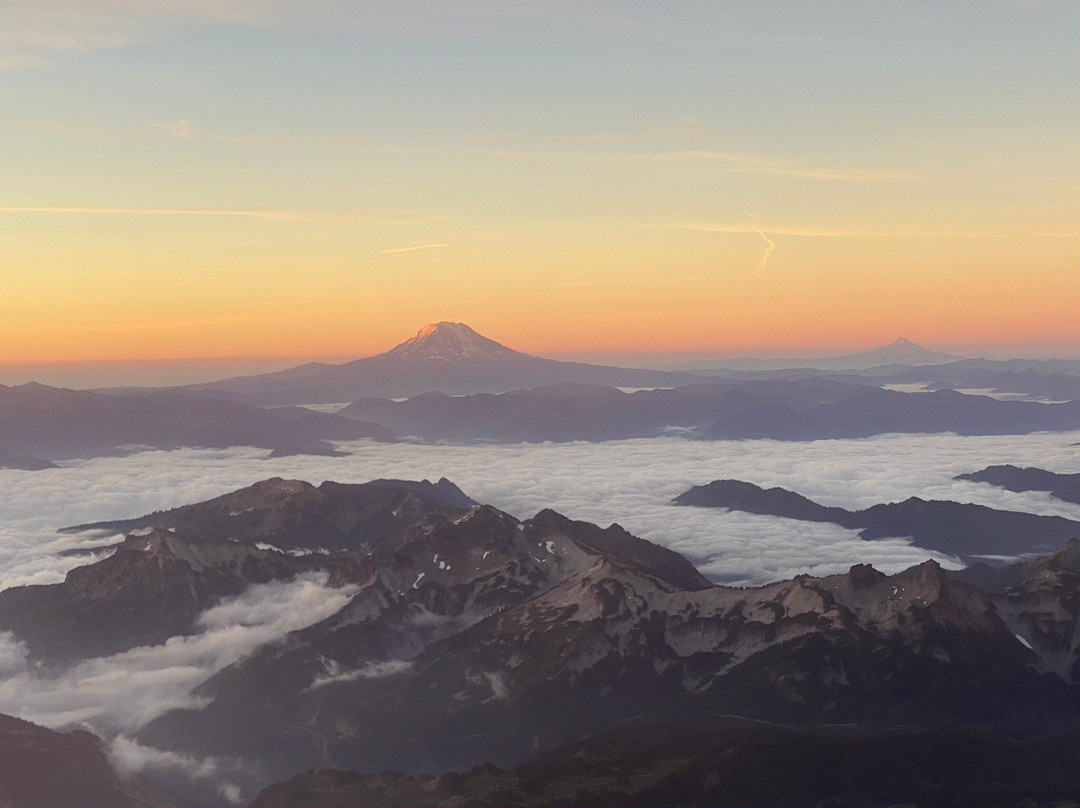 International Mountain Guides景点图片