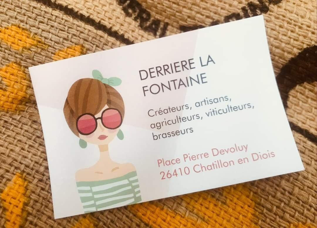 Derrière la fontaine景点图片