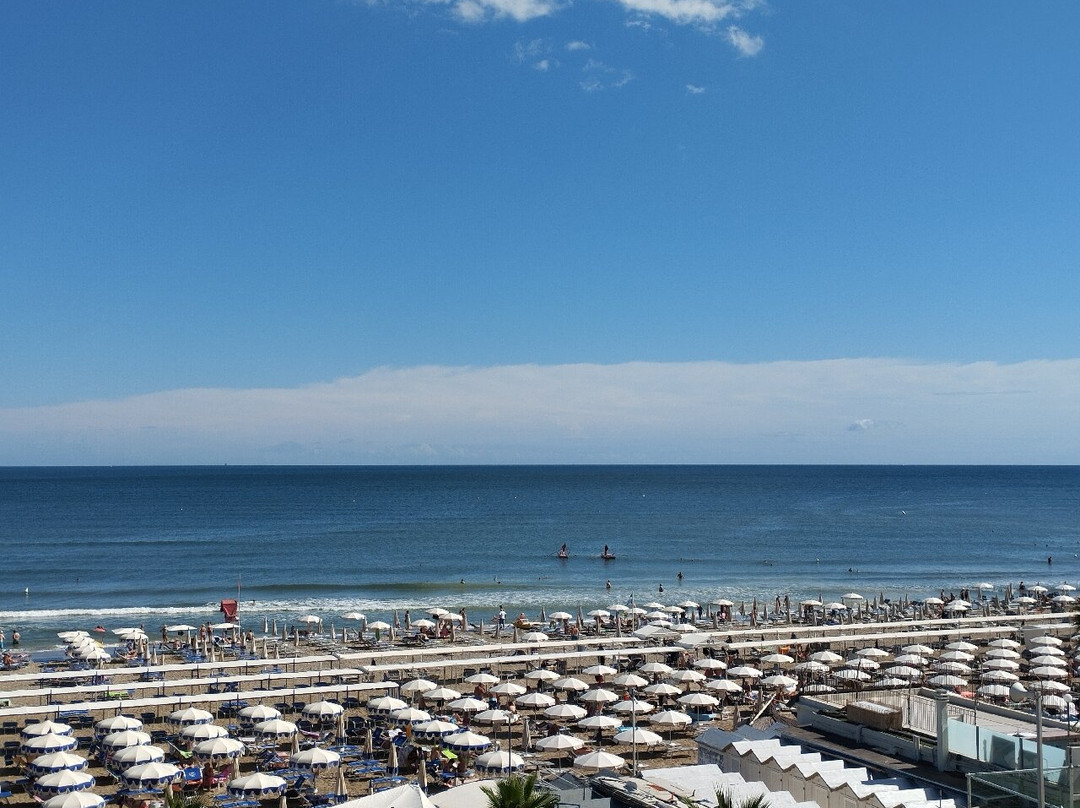 Spiaggia 95 Marco Riccione景点图片