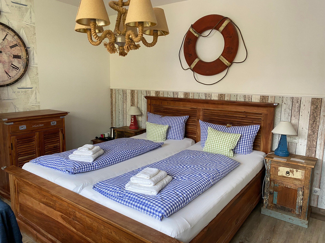 Bernstein Hotel Garni Bootshaus主图