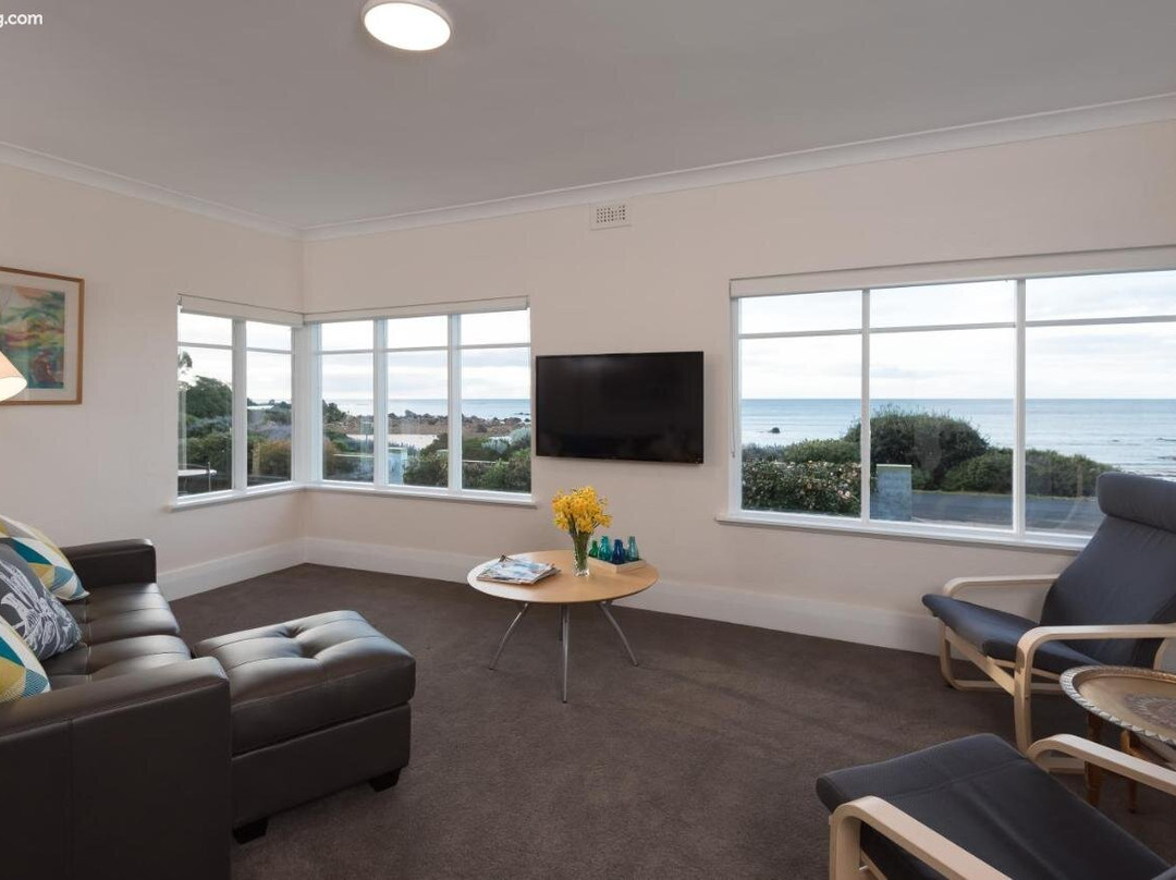 Sunrise at  Penguin主图